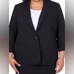 Jones Wear Classic Black Blazer